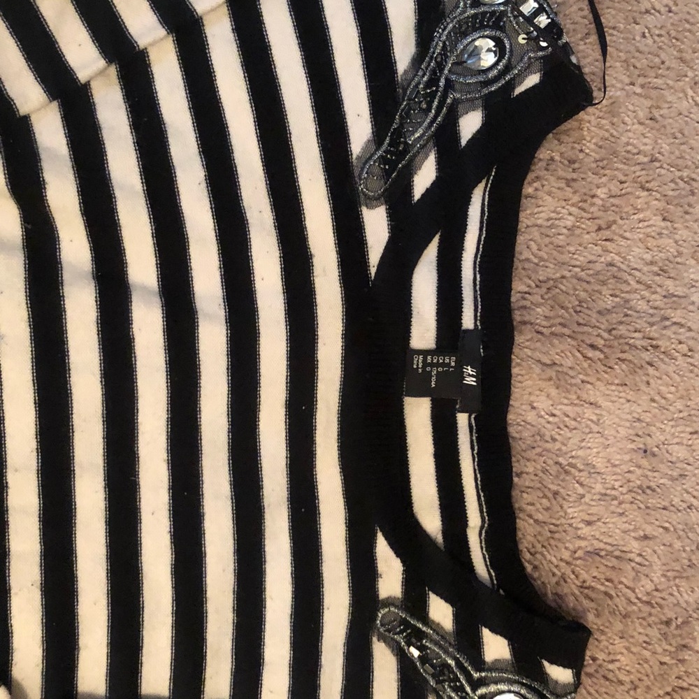 Sweater - Picture 3 of 3